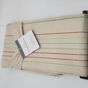 THRESHOLD 60" X 84" OBLONG TABLECLOTH SEATS 6 TO 8. QUALITY&DESIGN BEIGE&COLORS